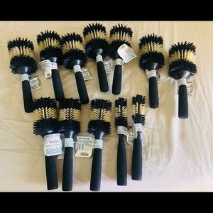 Hair brushes